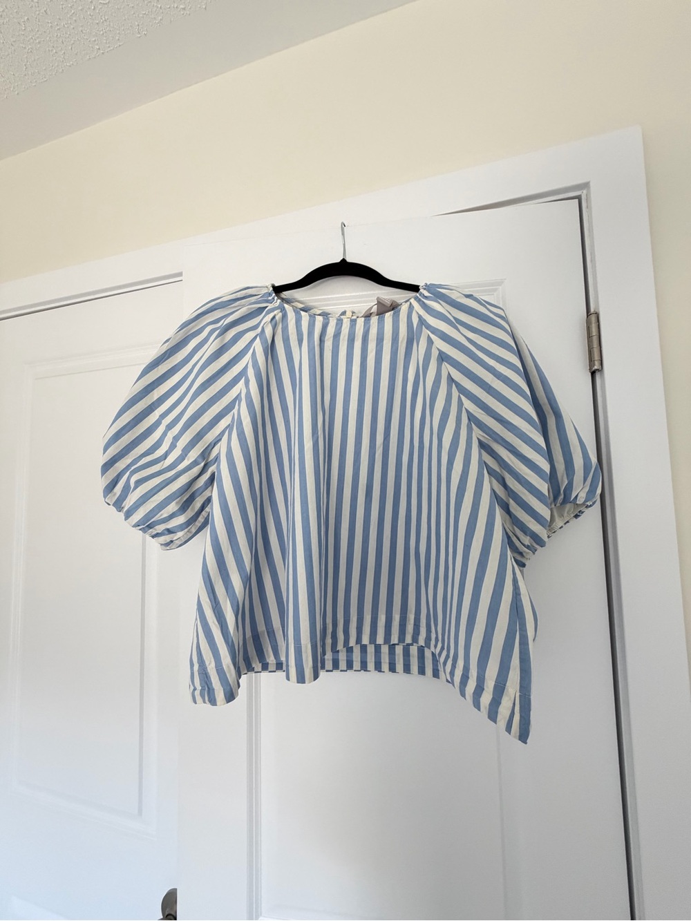 H&M Blue & White Striped Puff-Sleeve Blouse